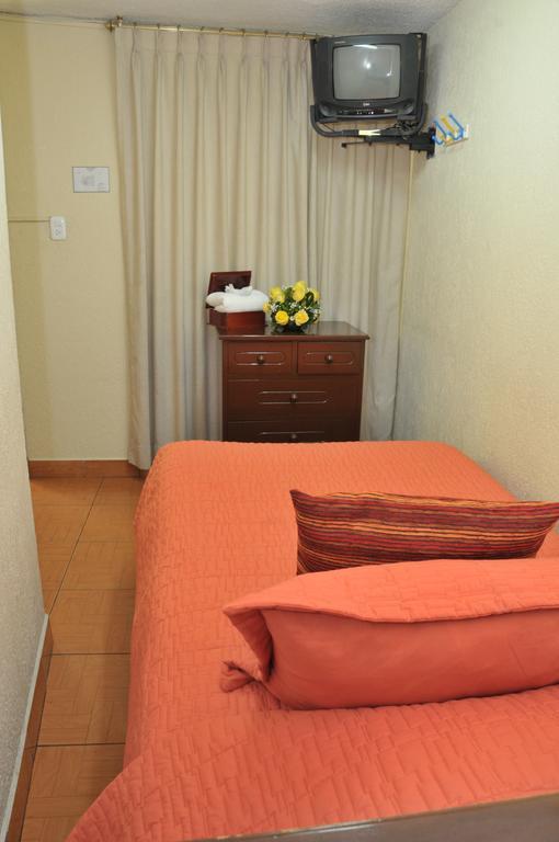 Hotel Margarita 2 Quito Cameră foto