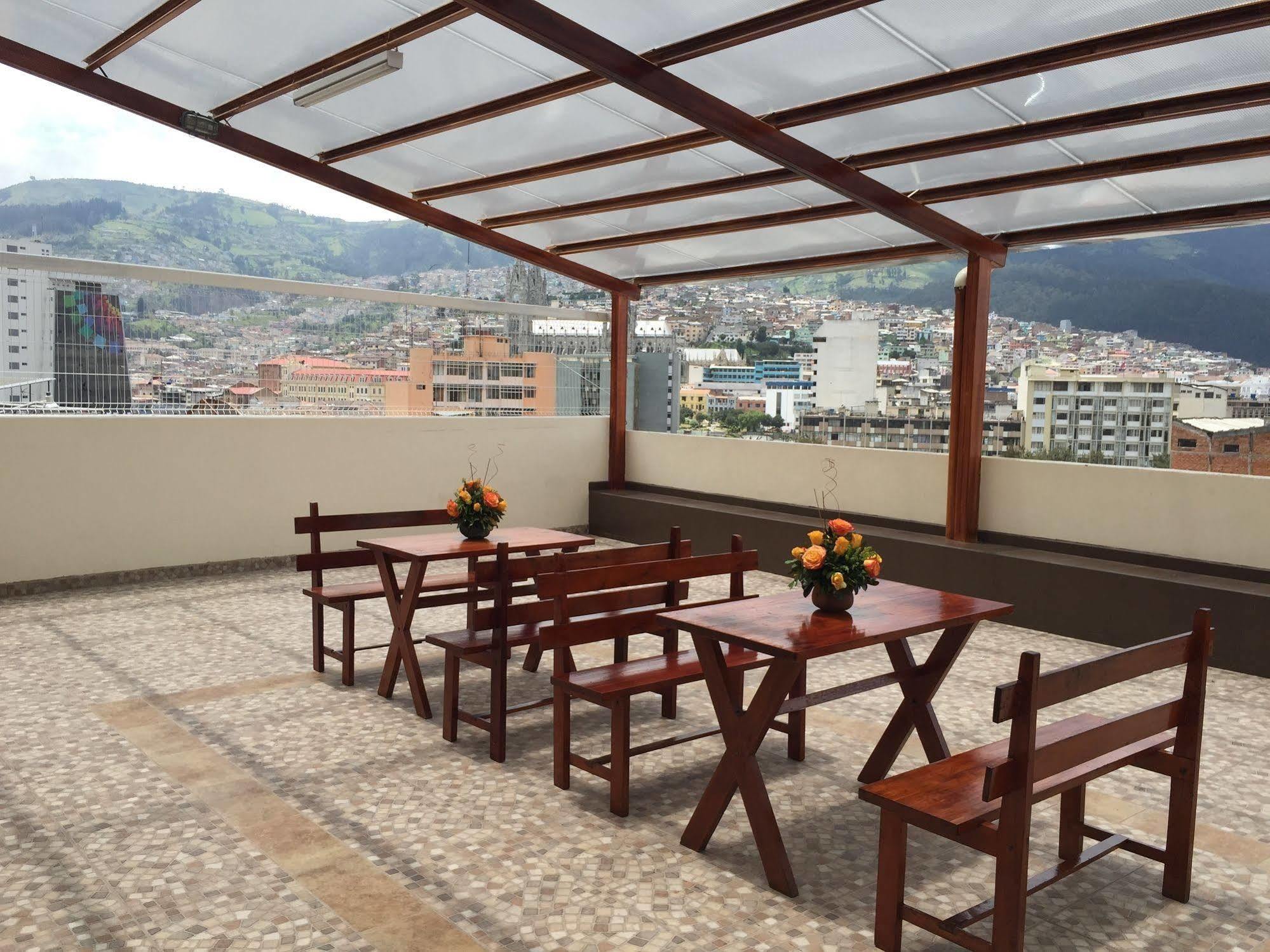 Hotel Margarita 2 Quito Exterior foto